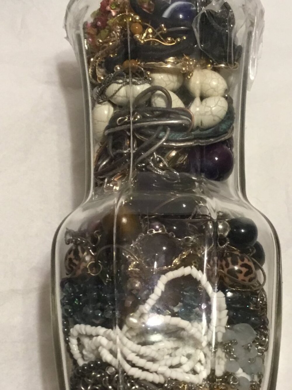 Tall, heavy glass vase filled with lots of good jewelry - Picture 5 of 11